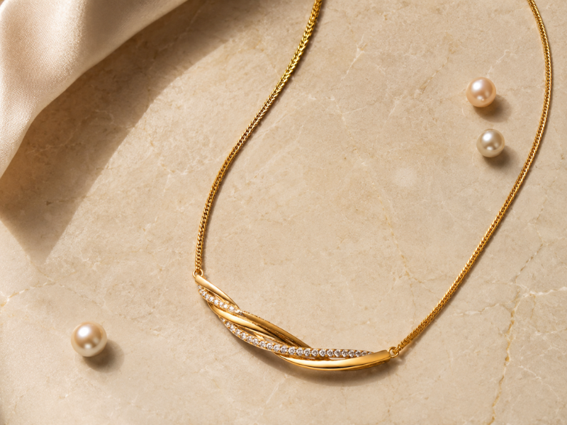 What Is an Anti-Tarnish Necklace?